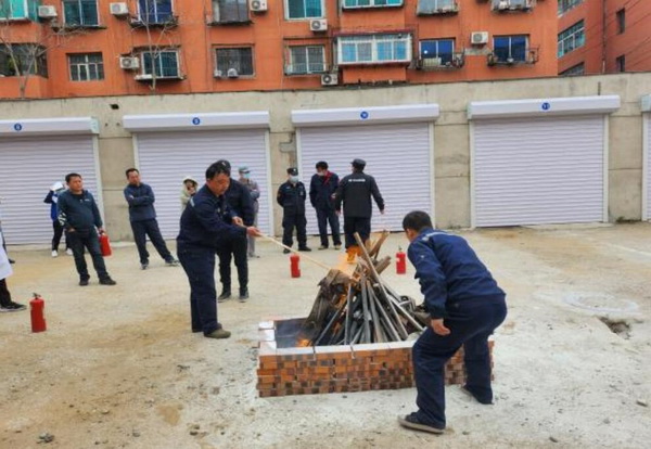 龙晟集团织密春季、节前消防安全“防护网”